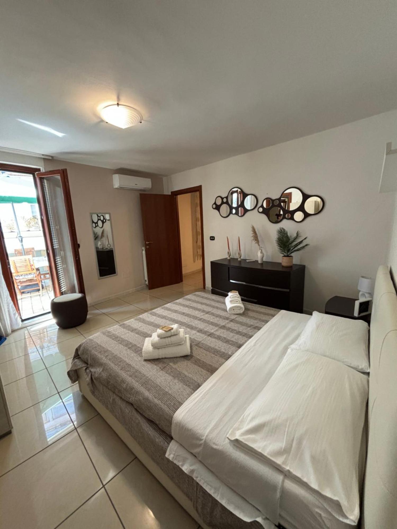 Appartement Le Muse à Caserte Extérieur photo