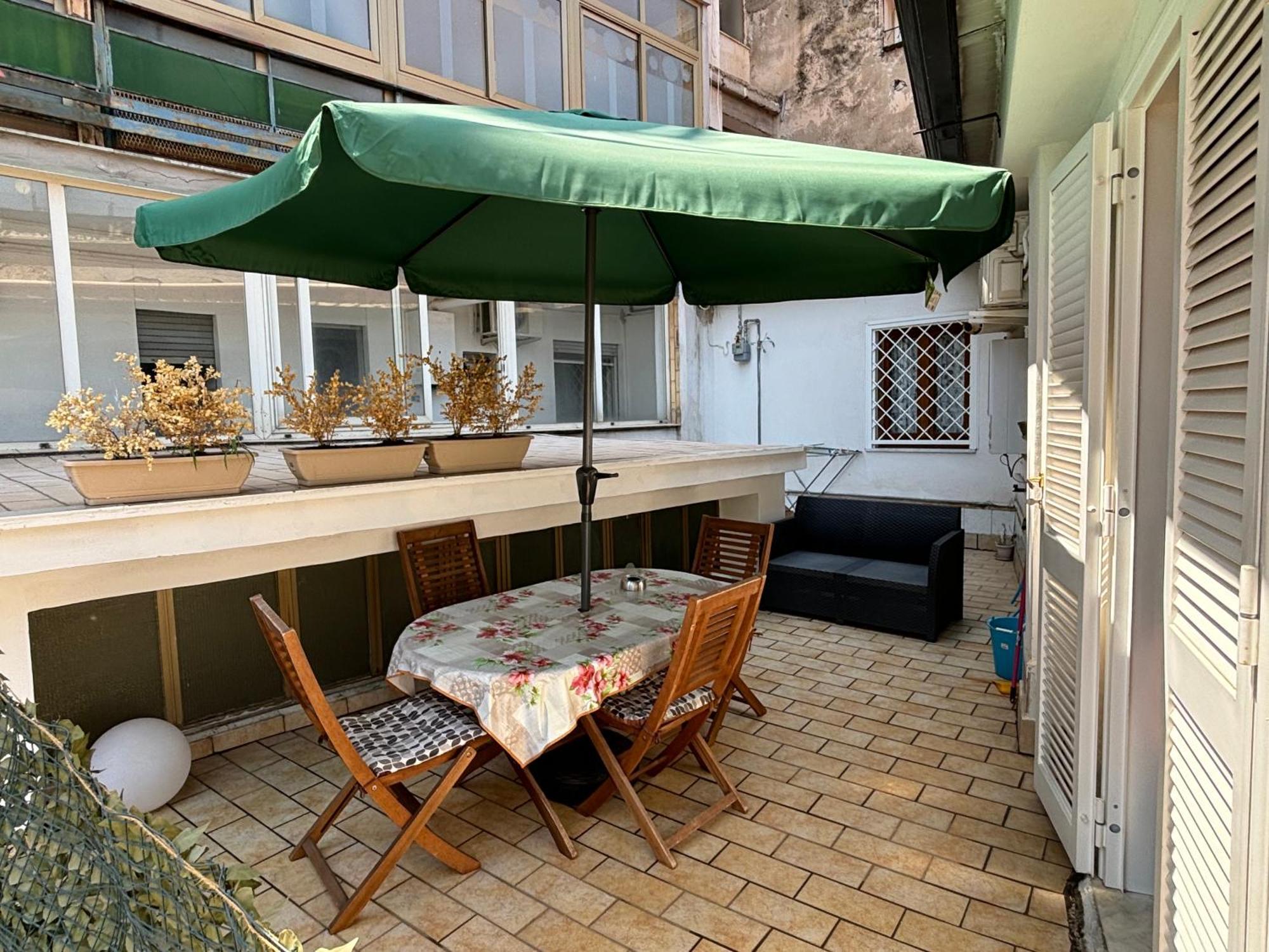 Appartement Le Muse à Caserte Extérieur photo